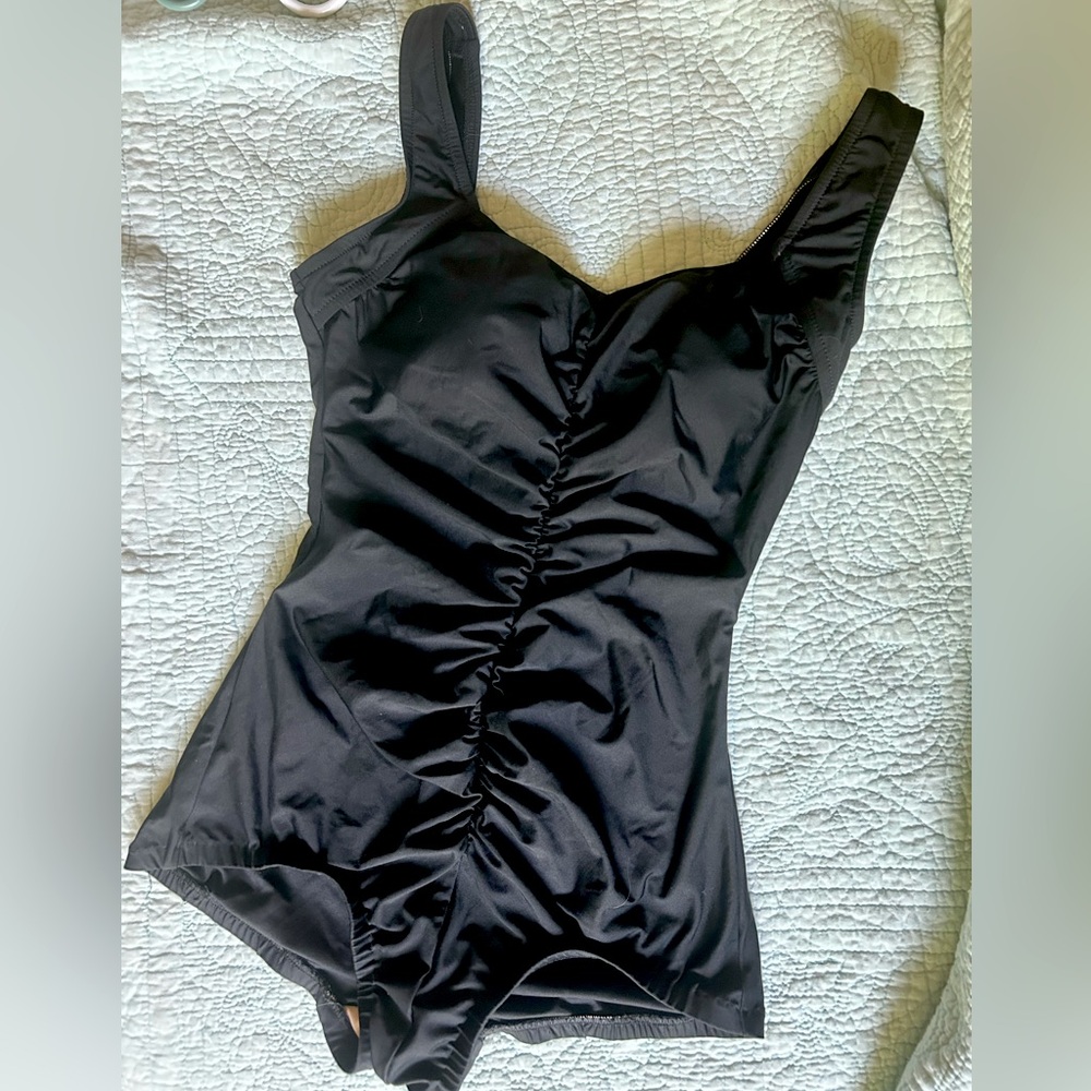 Maxine of Hollywood size 10 one piece vintage style swimsuit
